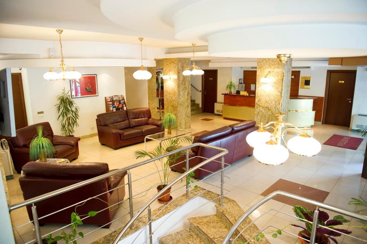 Samaa Hotel Bucarest Exterior foto